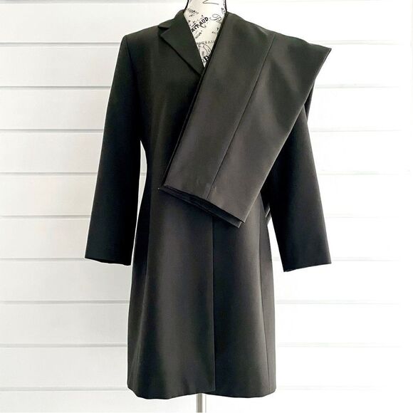 Larry Levine Classics Pant Suit Set With Long Blazer and Pleat Pants Size 10 - Picture 3 of 12